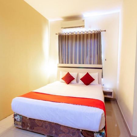 Pratisarawirya Guesthouse By Ecommerceloka Surabaya Luaran gambar