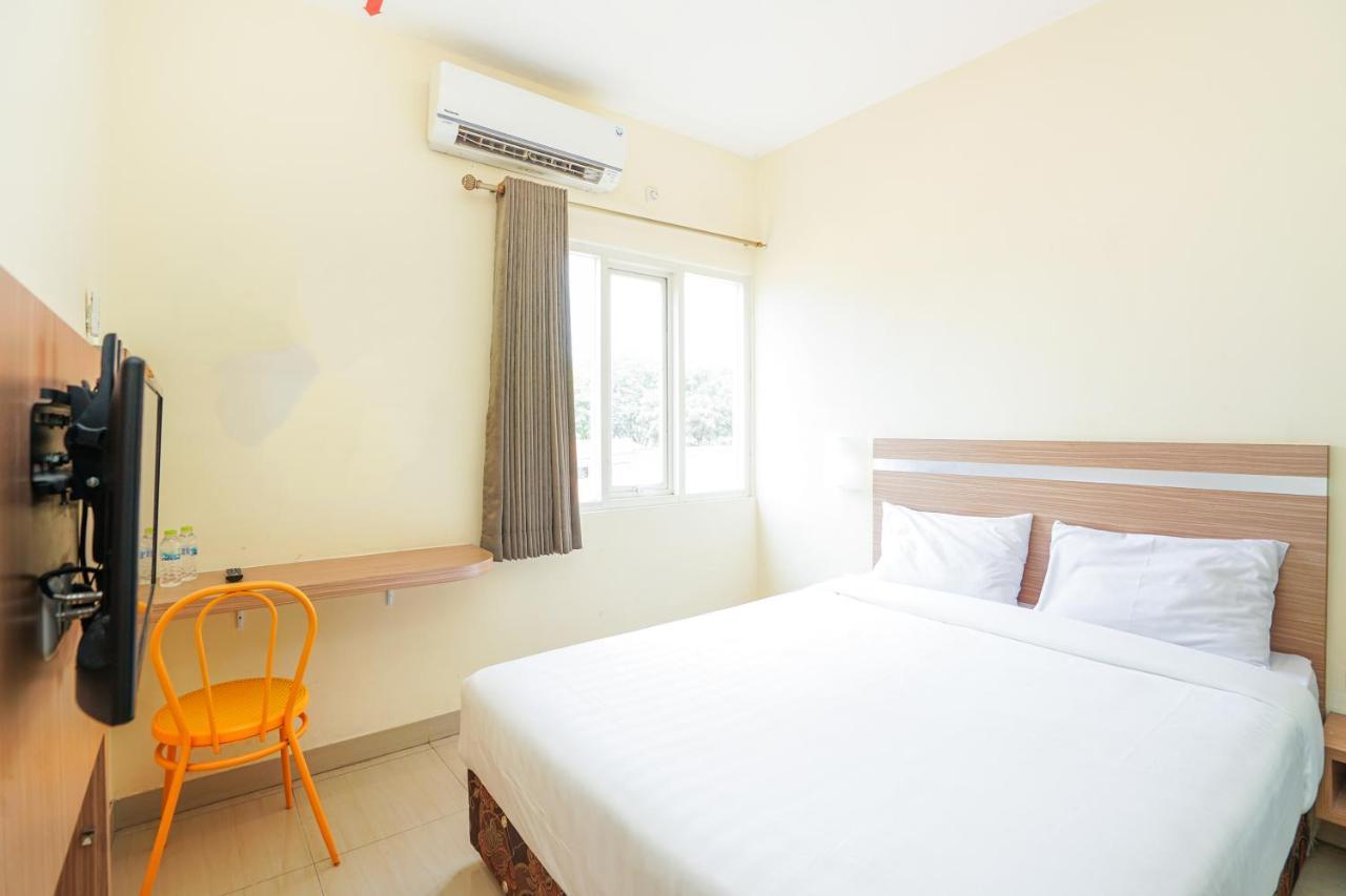 Pratisarawirya Guesthouse By Ecommerceloka Surabaya Luaran gambar
