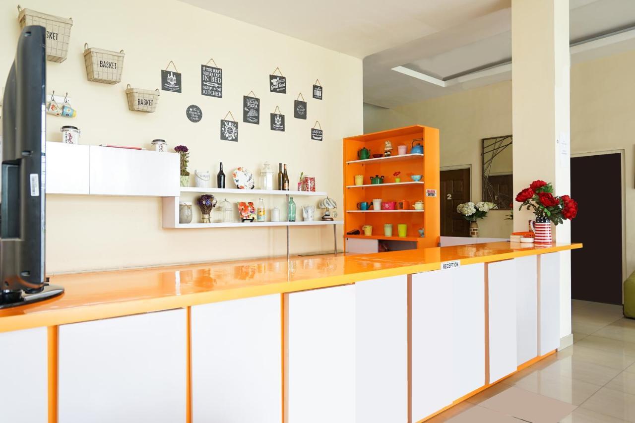 Pratisarawirya Guesthouse By Ecommerceloka Surabaya Luaran gambar