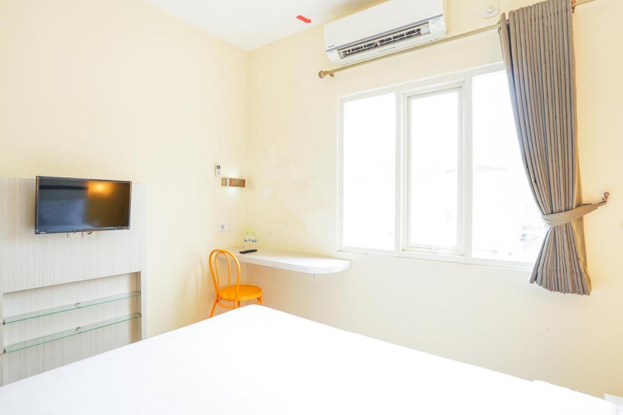 Pratisarawirya Guesthouse By Ecommerceloka Surabaya Luaran gambar