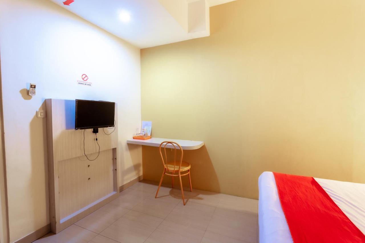 Pratisarawirya Guesthouse By Ecommerceloka Surabaya Luaran gambar