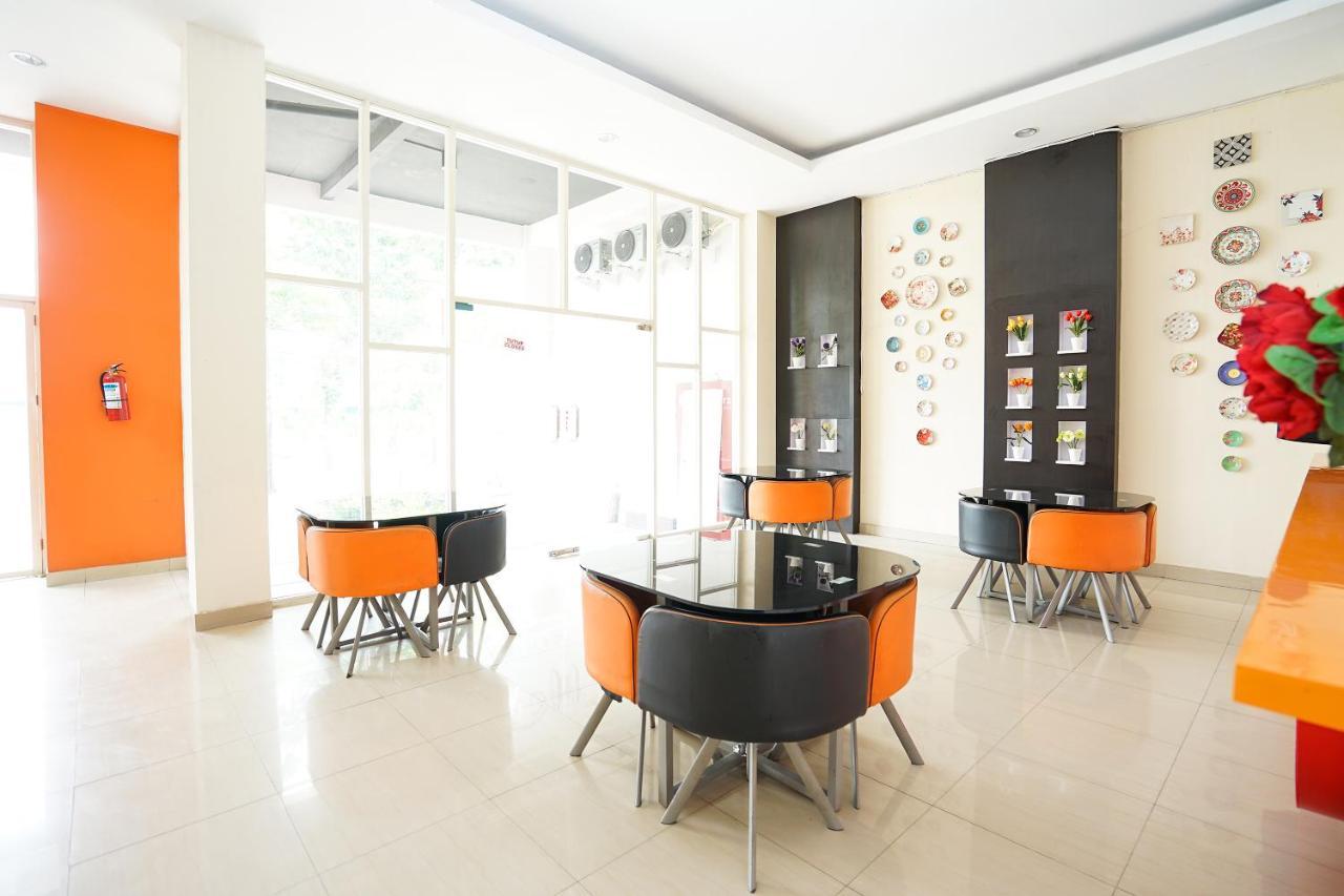 Pratisarawirya Guesthouse By Ecommerceloka Surabaya Luaran gambar