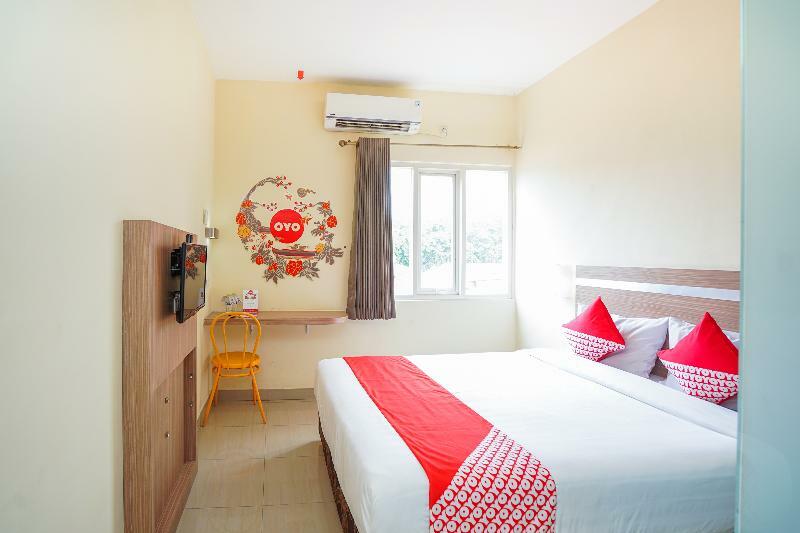 Pratisarawirya Guesthouse By Ecommerceloka Surabaya Luaran gambar